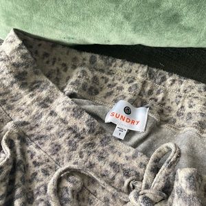 Sundry Leopard joggers